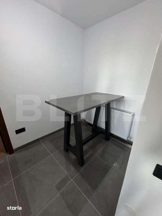 Apartament de 3 camere, renovat+garaj inclus - Imagine principală: 4/13