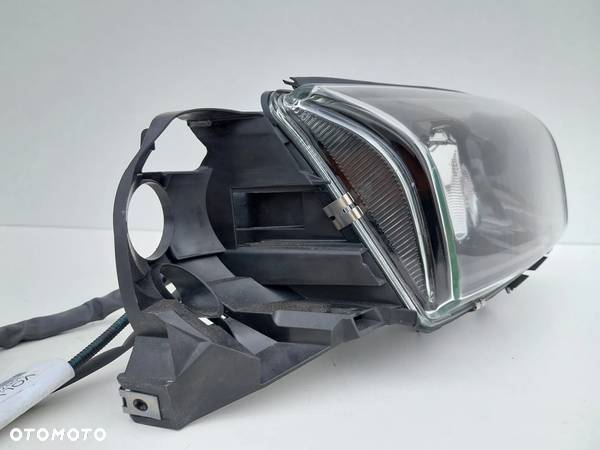 Lampa przód prawa Volvo S80/V70 31446839 xenon - 33