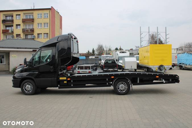 Iveco Daily 210KM BlackLine Tachograf Automat ACC FullLed pomoc drogowa 3.0 210KM  kabina sypialna webasto pneumatyka max - 4