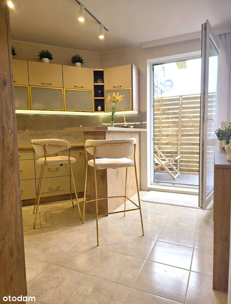 Przytulne Mieszkanie 60,45m2, 1 piętro, kuchnia + 3 oddzielne pokoje-1