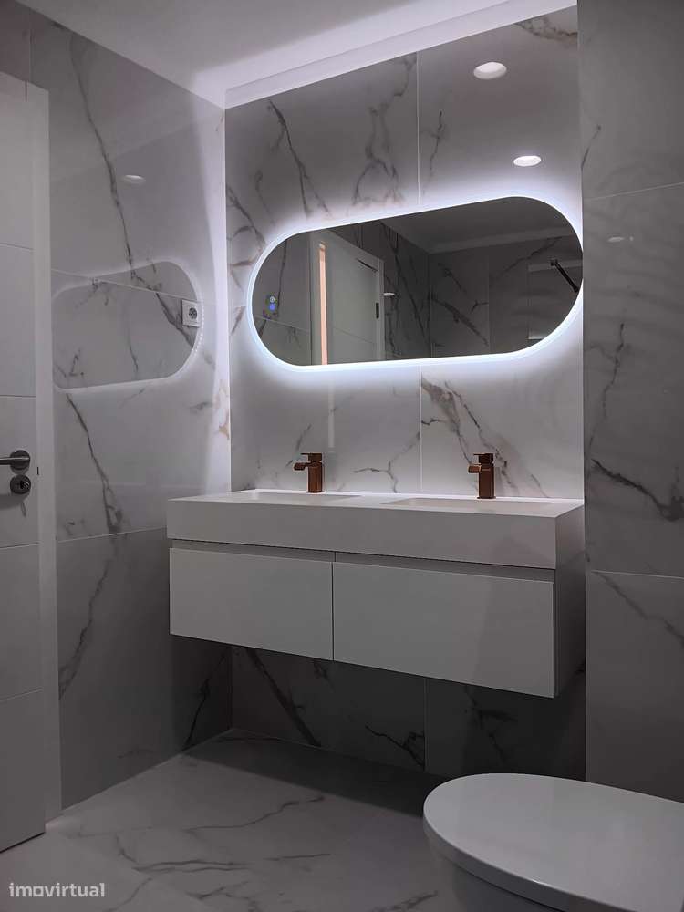 Fantástico Apartamento T4 , com acabamentos de luxo .-9