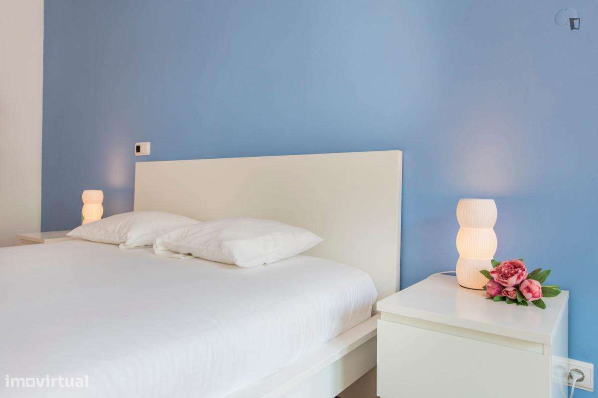 Apartamento com 2 quartos - localizado em Entrecampos Lisbon - Grande imagem: 3/52