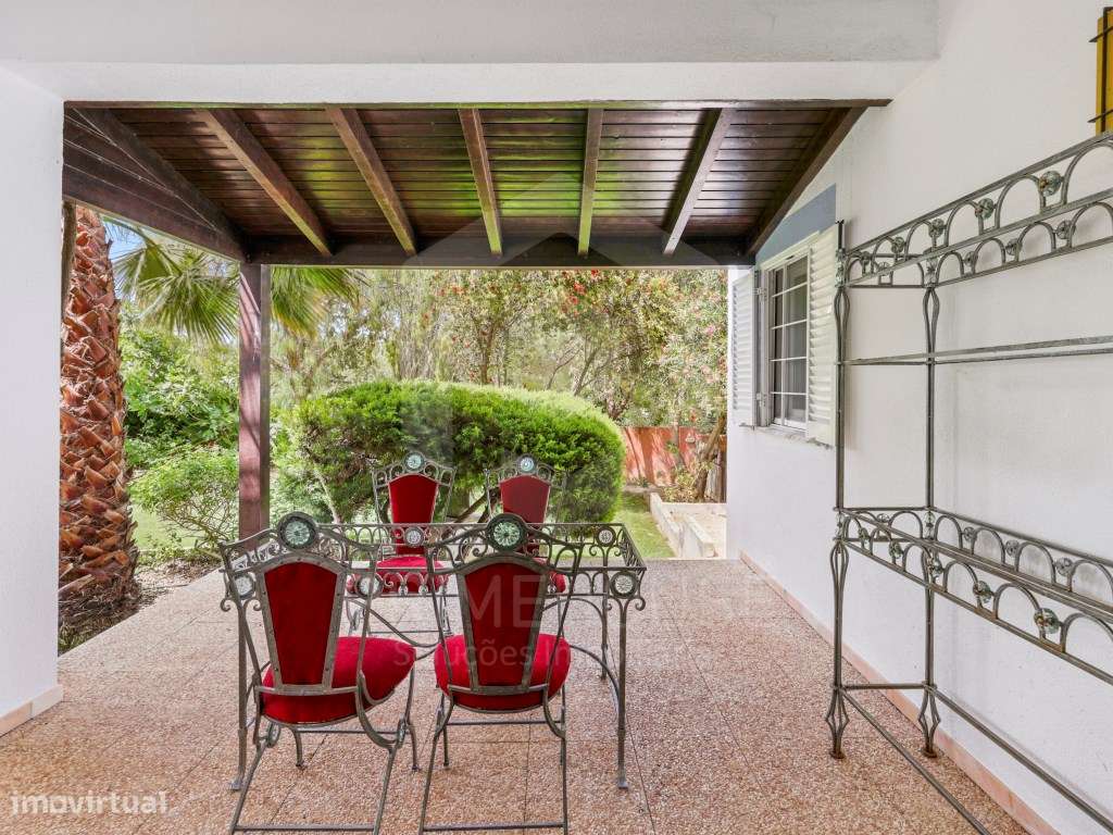 Villa T9 Exclusiva em Ferragudo com Alto Potencial de Rendimento-14