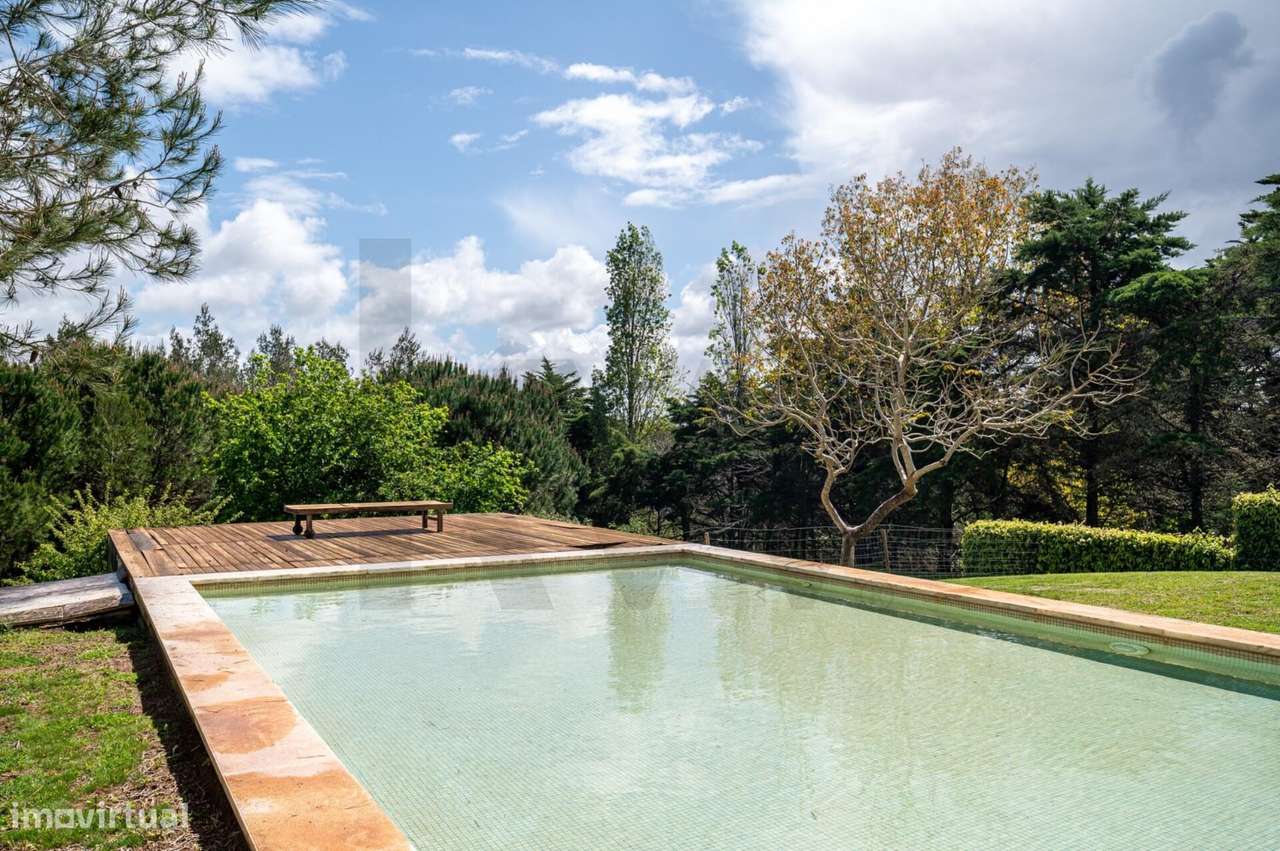 Fantástica Moradia localizada na tranquila zona da Várzea de Sintra.-40