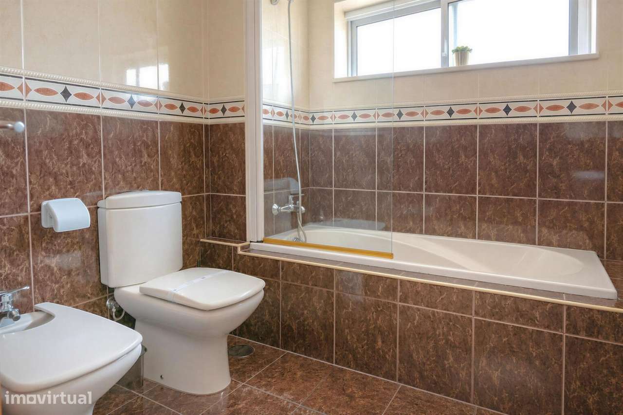Apartamento T3 próximo da praia – Póvoa de Varzim-12