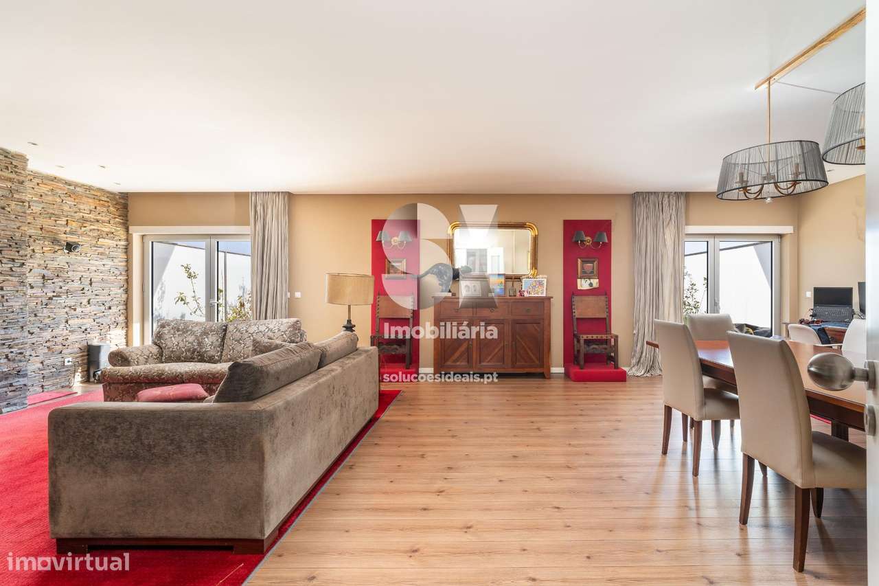 FABULOSO T3 DUPLEX COM 200M2 - Grande imagem: 5/39