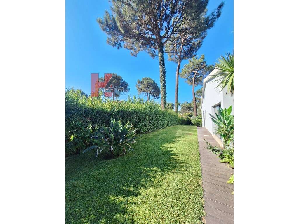 Herdade da Aroeira moradia independente T4-24