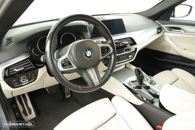 BMW 520 d Auto - 11