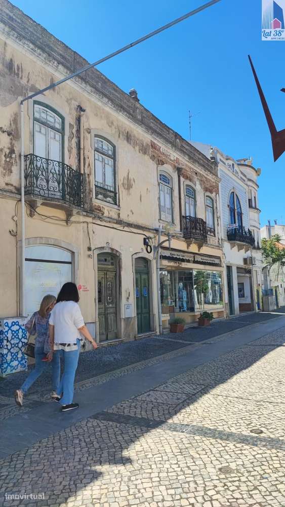 Prédio zona histórica de Beja - Grande imagem: 2/38