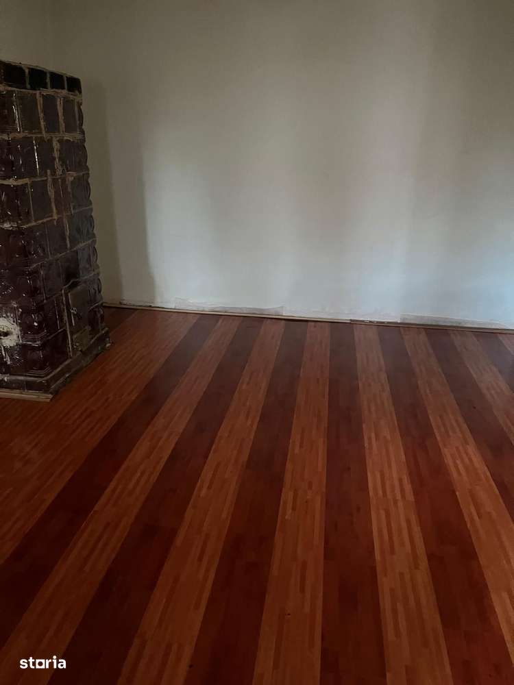 Casă complet renovată, pentru locuință sau pensiune turistică!-16