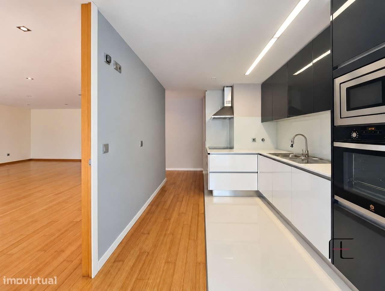 T2 com 120 m² Varanda e Garagem à Entrada de Espinho-6