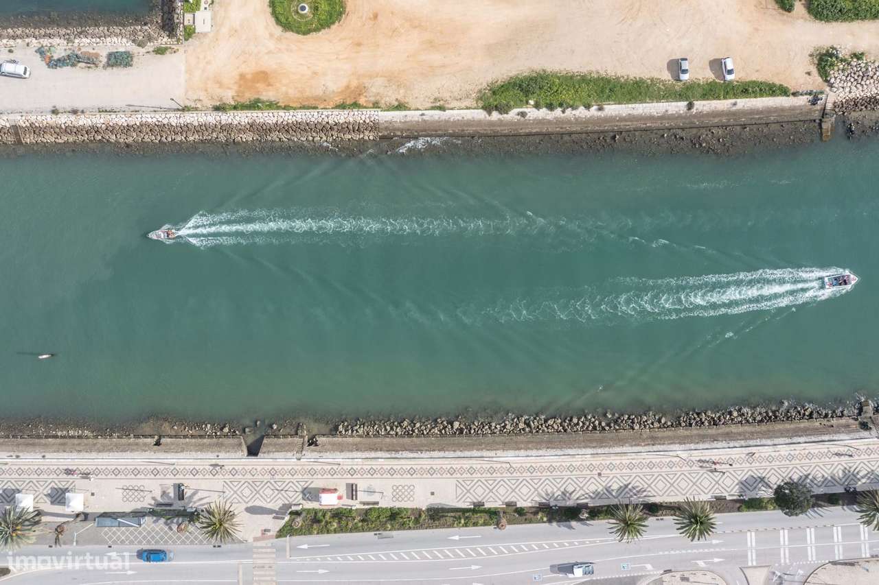 OPORTUNIDADE, PRÉDIO T6 PARA RENOVAÇÃO NO CENTRO HISTÓRICO DE LAGOS - Grande imagem: 5/28