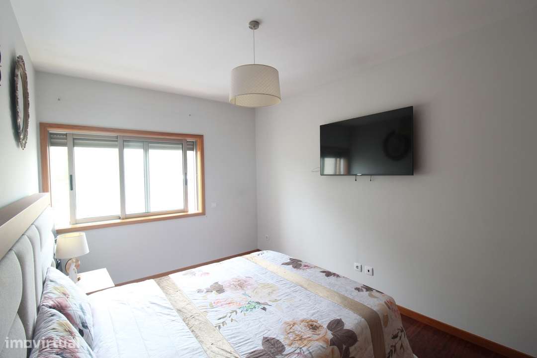 Apartamento T3 em São João de Ver com garagem fechada 3 viaturas-17