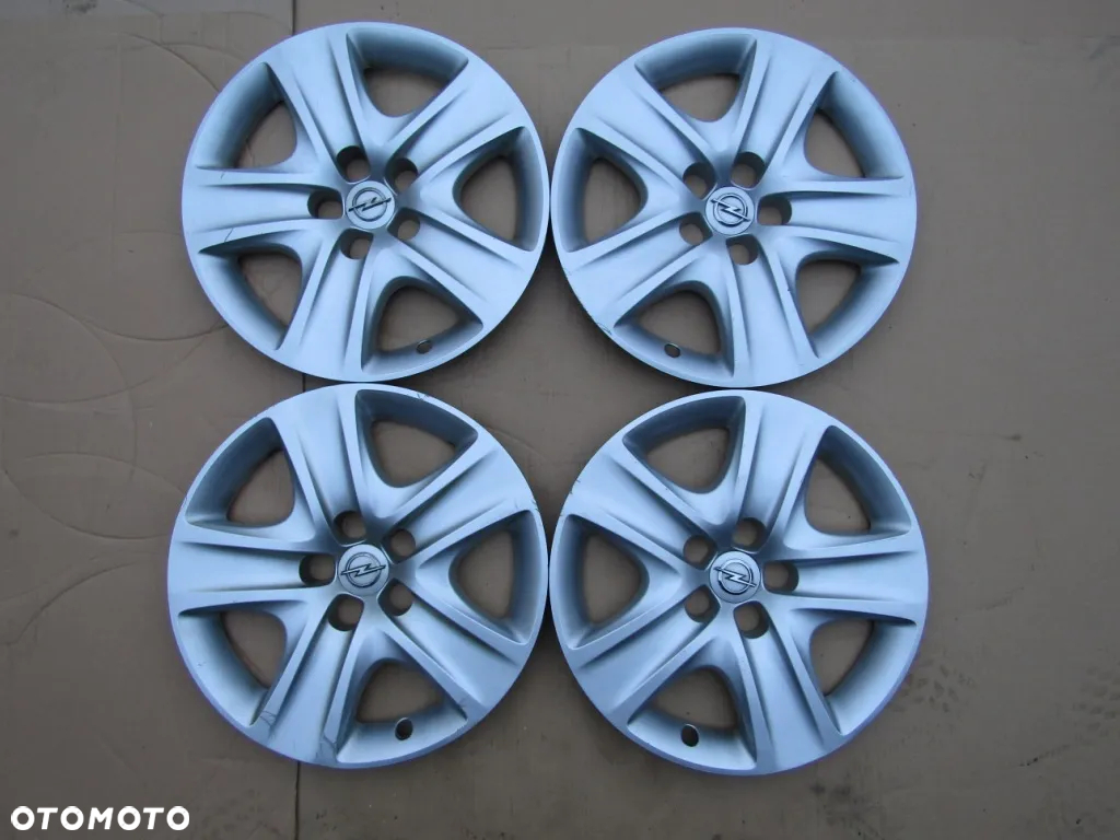 4x Kołpaki Strukturalne 17 Opel Zafira C Astra J Insignia B 5x115 - 14