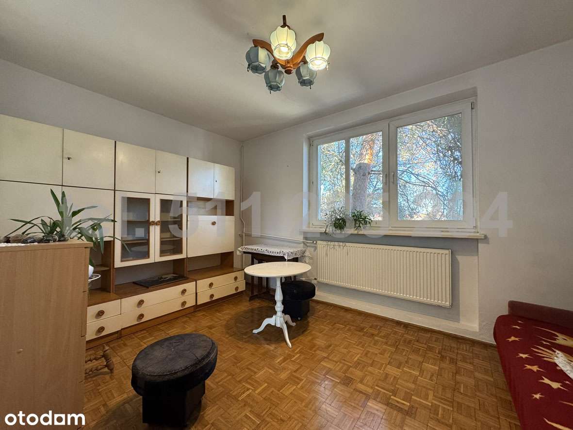 Dom wolnostojący, zielona okolica, klimatyczna działka.-8