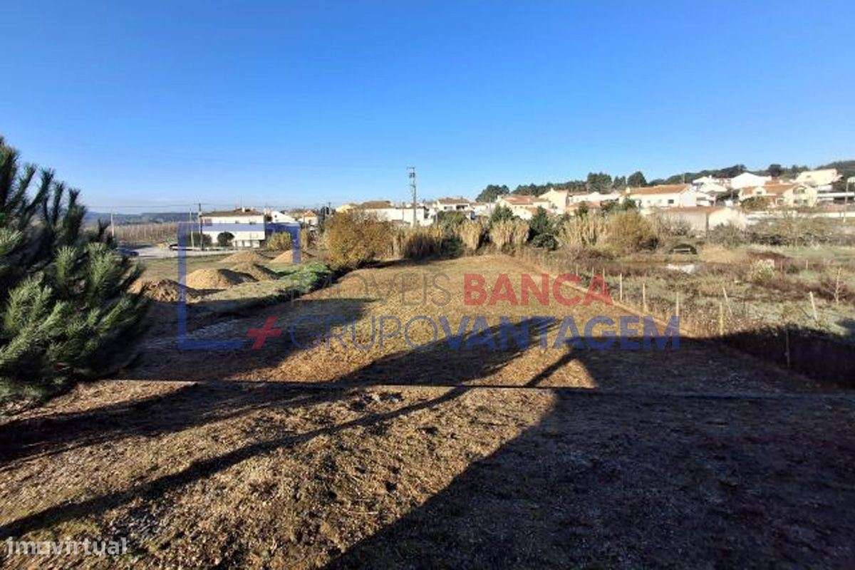 Moradia T4 com 2 pisos, em venda na Abrunheira (Ramalhal - Torres V... - Grande imagem: 5/9