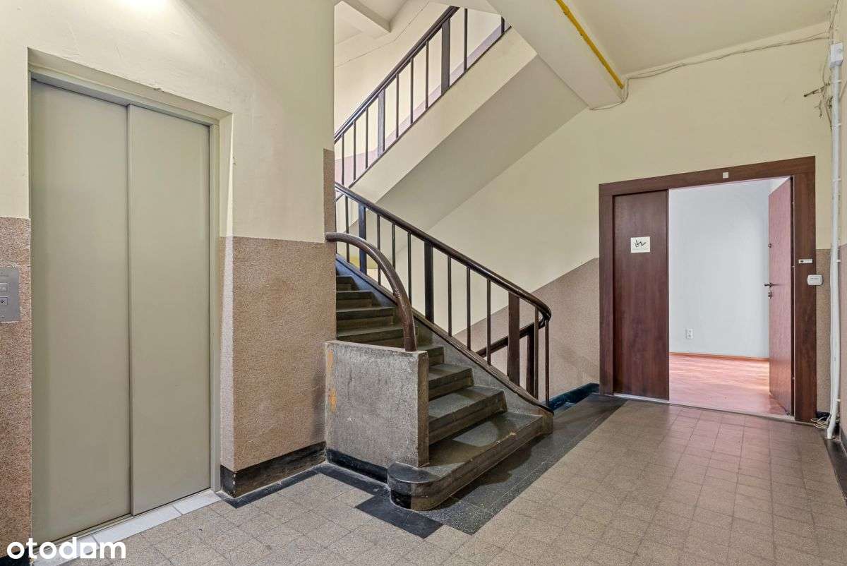 Przestronne mieszkanie / biuro w Super lokalizacji-8