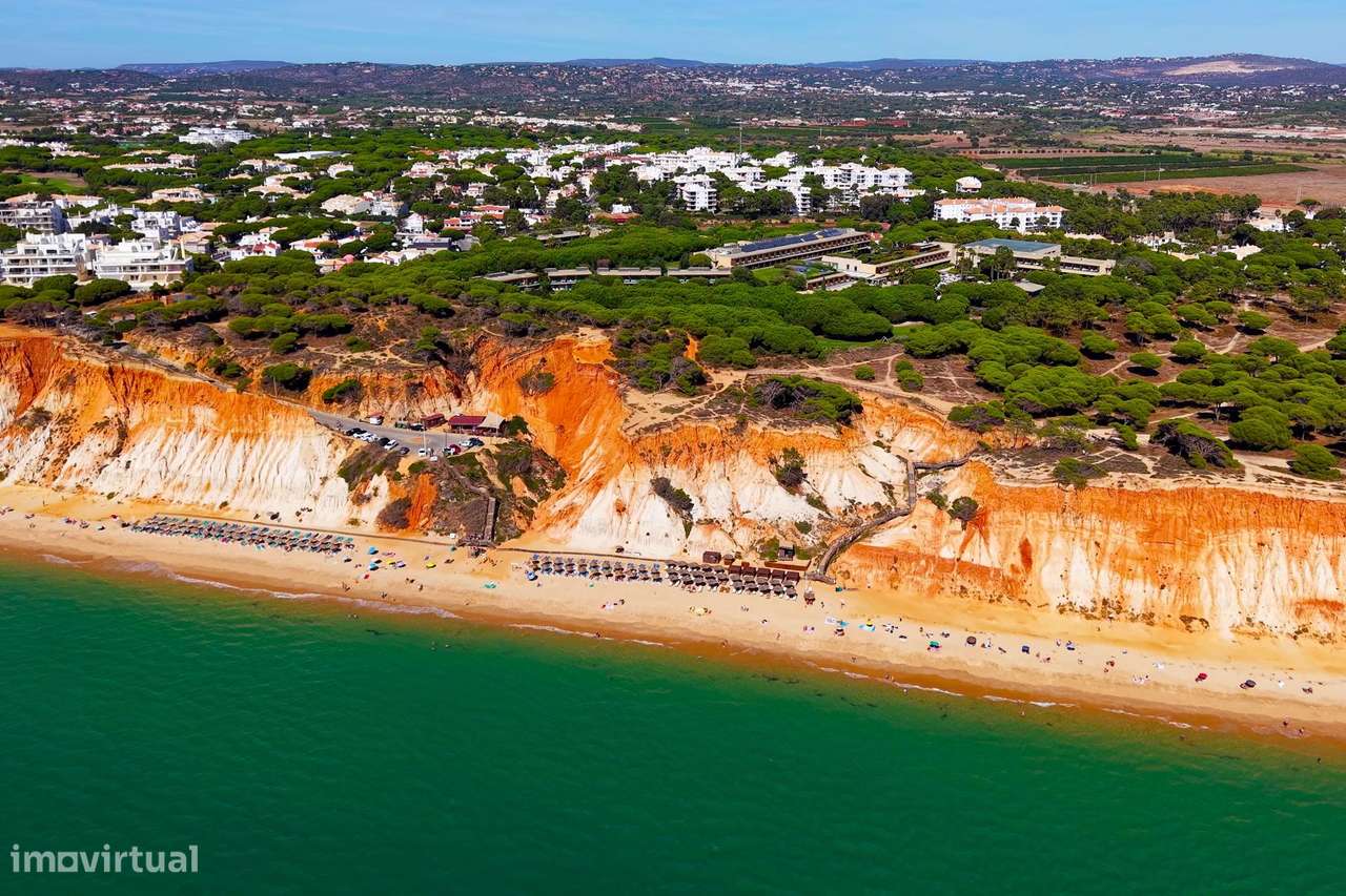 T2 a 500 m da Praia da Falésia com Garagem e Piscina | Albufeira-41