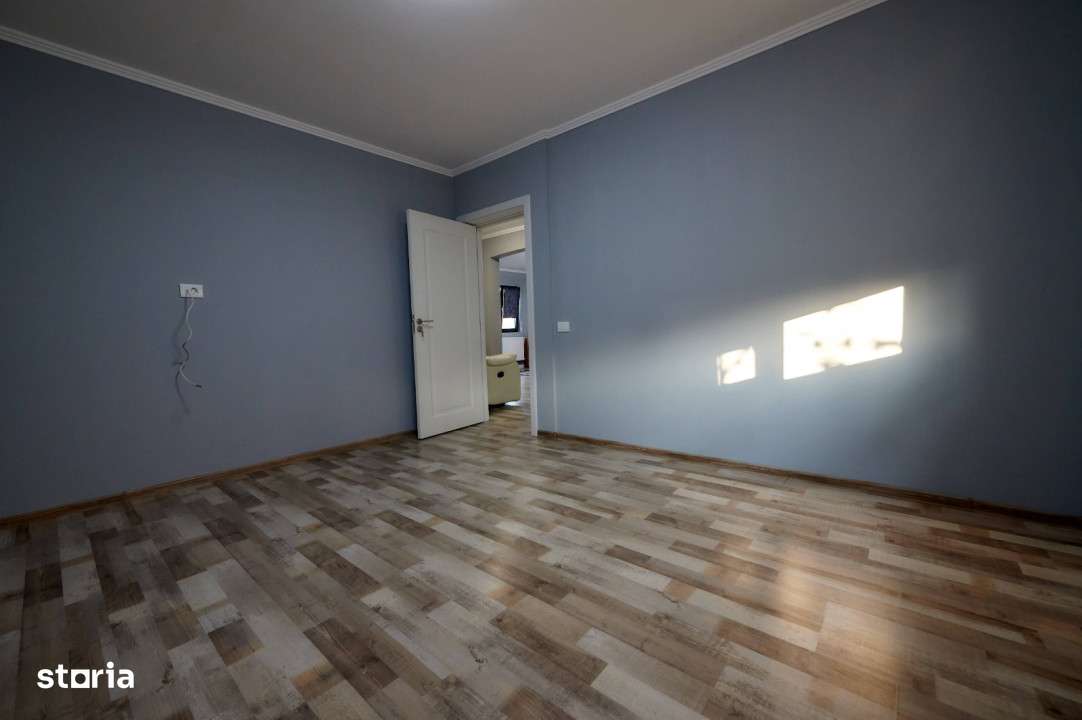 Casa parter si mansarda in zona Garii, Vaslui-5