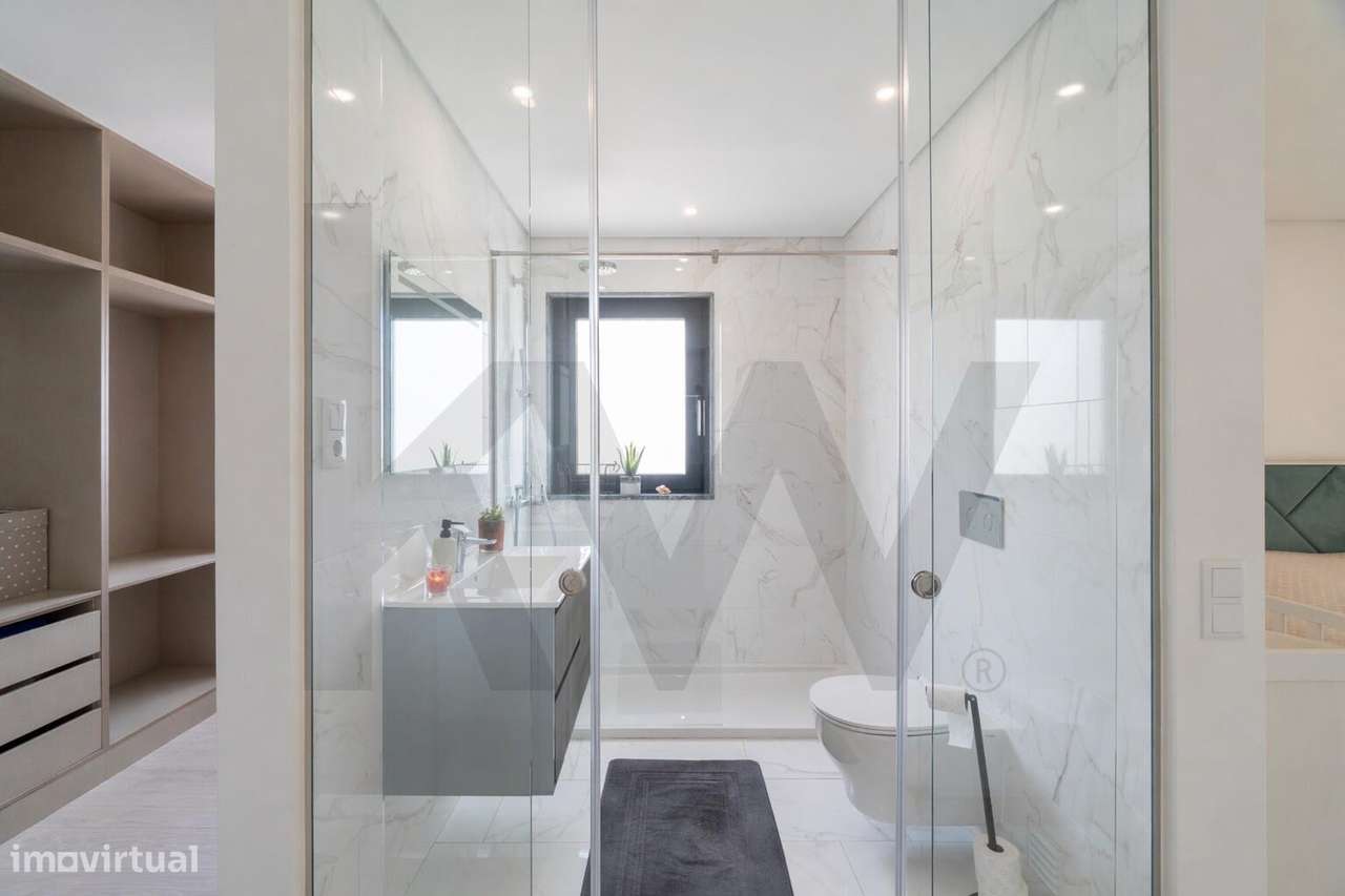 Exclusivo Apartamento T3 Contemporâneo de Alta Gama – Patacão, Faro-21