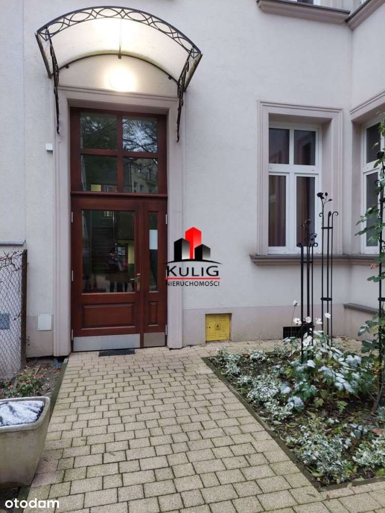 Kraków, Kazimierz, mieszkanie w kamienicy 47m2-1