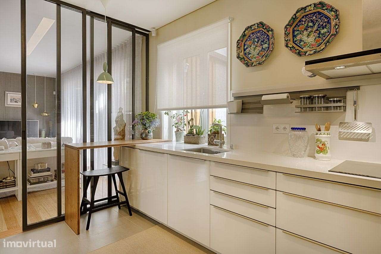 Moradia T4 reabilitada na zona histórica de Leça da Palmeira - Grande imagem: 5/36