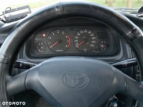 Toyota Corolla 1.4 XLi - 3