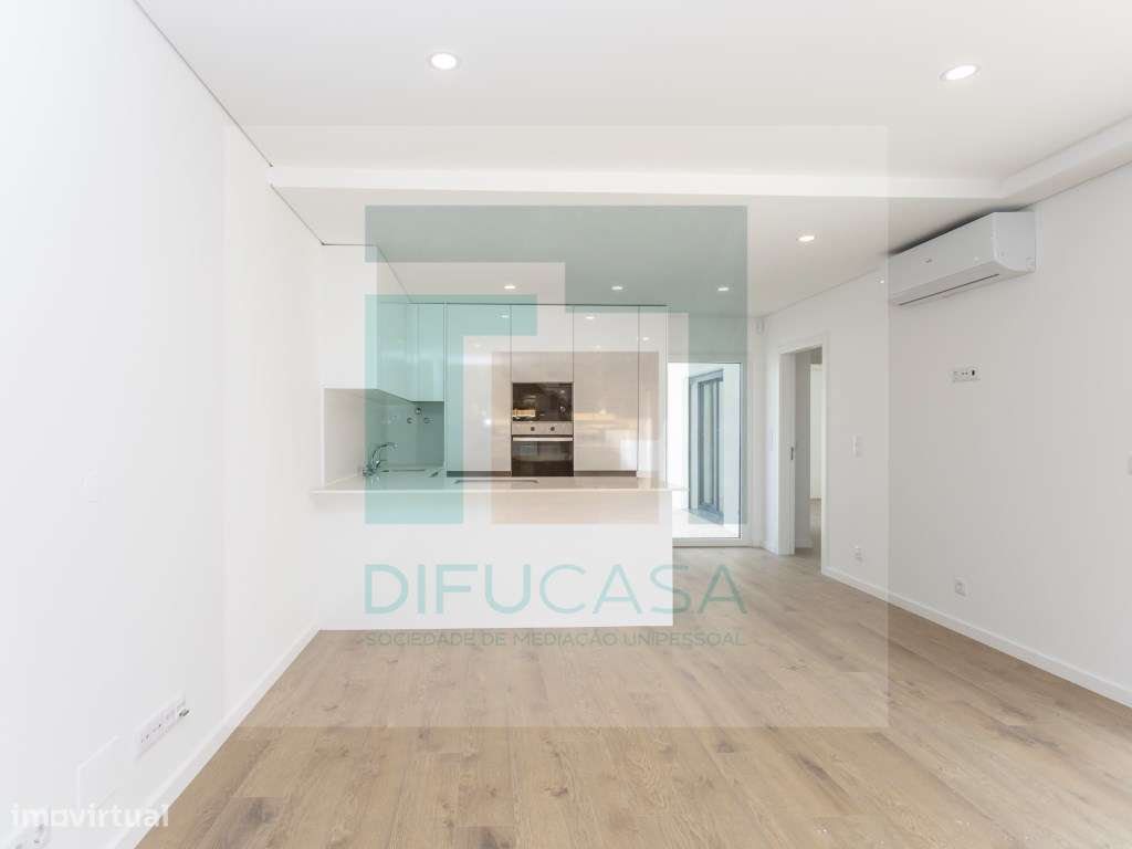 R084_2_Moradia Geminada T3+1-3