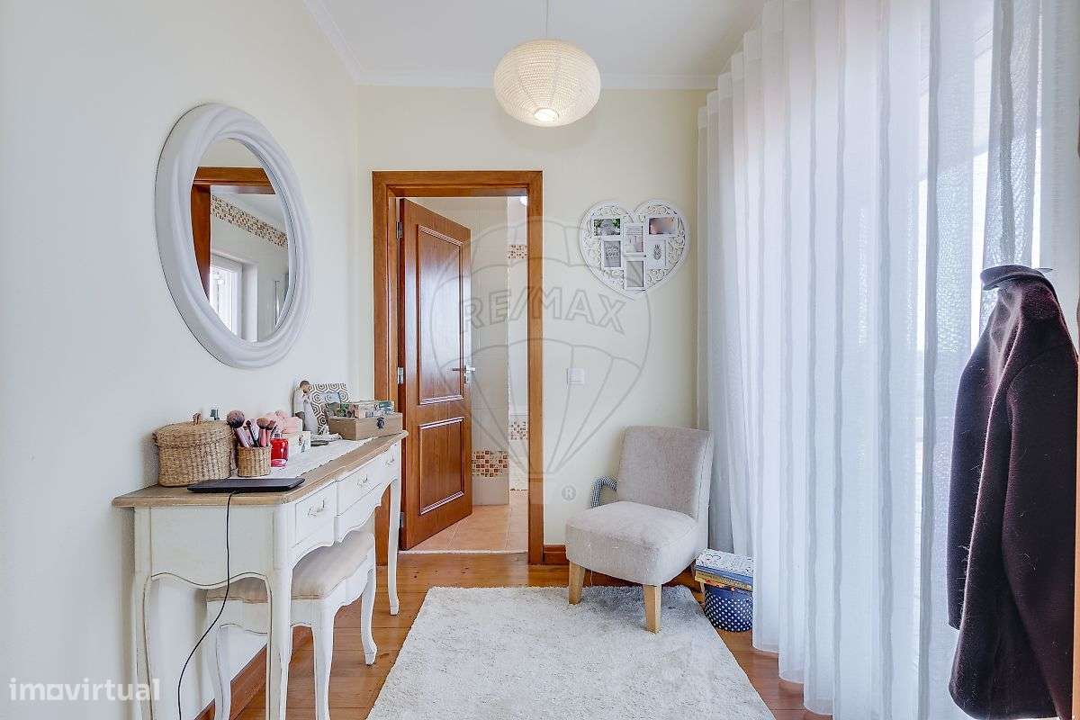 Moradia T5 para venda-18