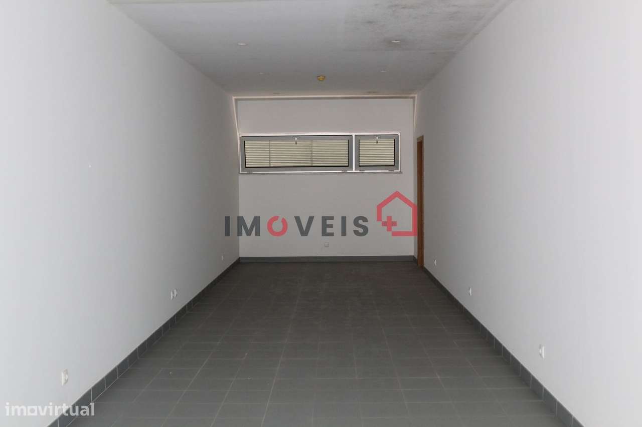 Loja a 100m do Santuário de Fátima-2