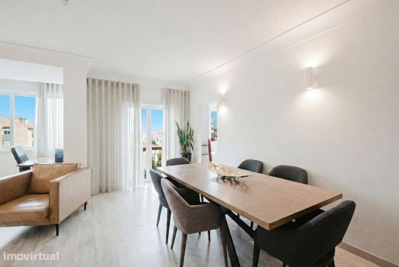 Apartamento T2 com Elevador em Zona Central de Alcabideche | 2 km... - Grande imagem: 4/21