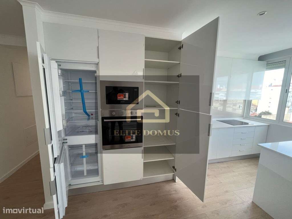 T2 Totalmente Remodelado - Parede, Cascais!-5