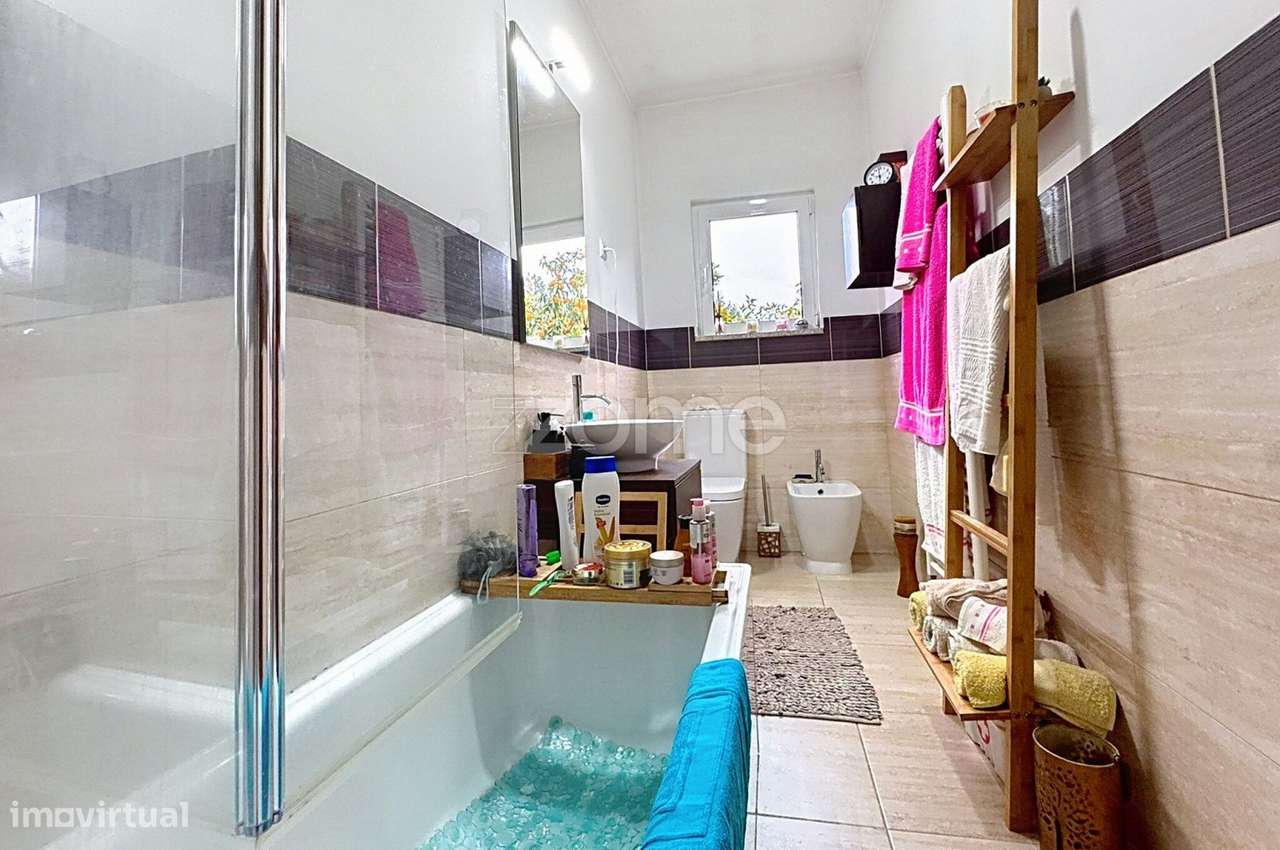 Moradia com Alma, Sol e Natureza — Um Refúgio Perfeito para Viver-25