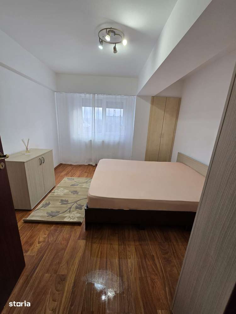 Apartament de vânzare - Imagine principală: 3/5