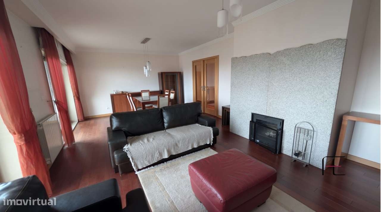 Apartamento T2 Arrendamento em Cedofeita, Santo Ildefonso, Sé, Miragai - Grande imagem: 4/13