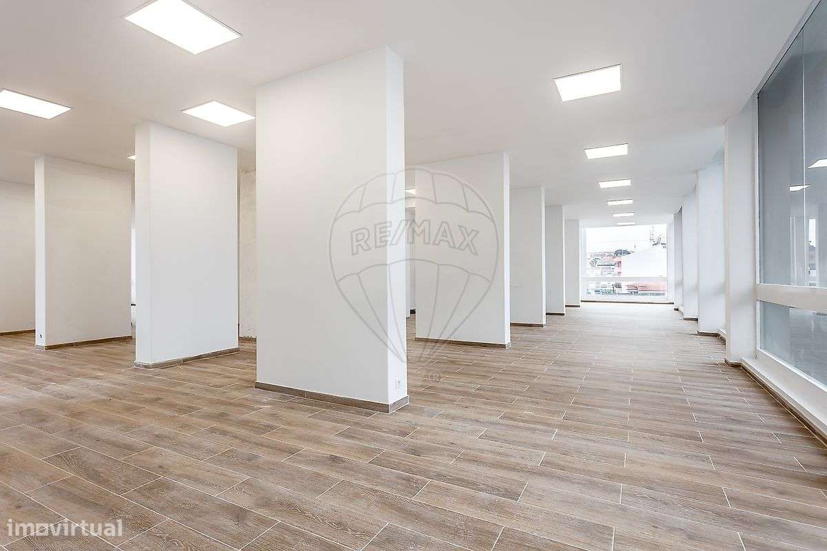 Loja  para arrendamento - Grande imagem: 2/12