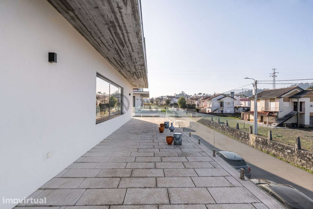 Moradia T3 semi-nova | Condomínio Fechado – Arcozelo, Ponte de Lima-18