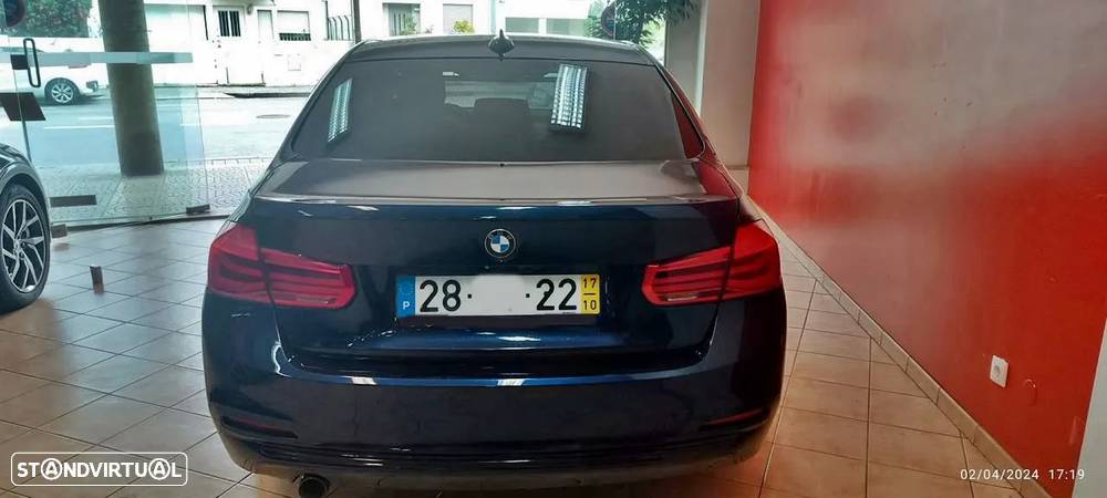 BMW 318 d Line Sport - 14