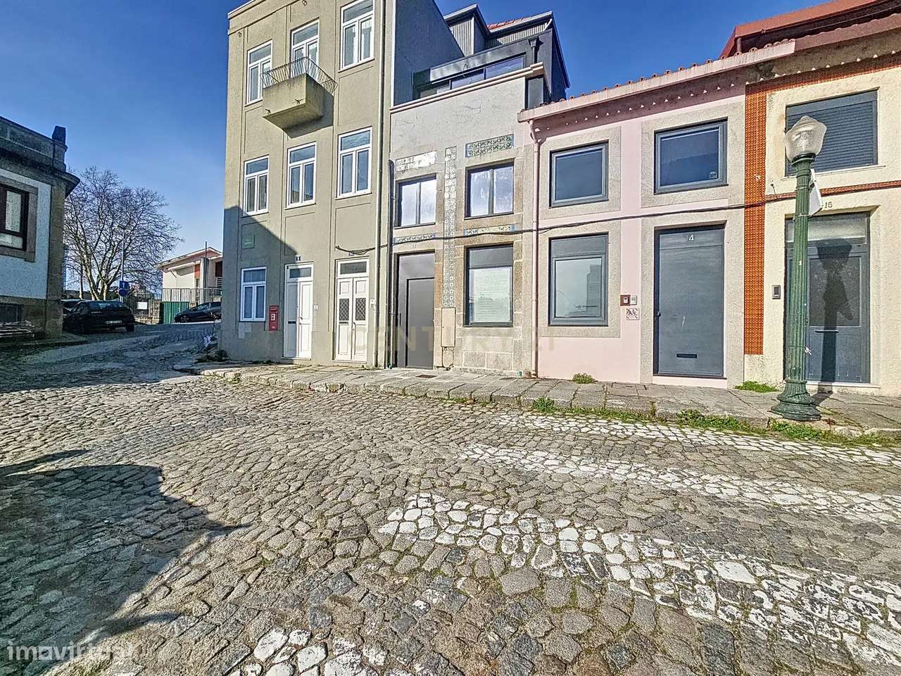 Moradia T2 Novo - Largo da Fontinha Centro Porto - Grande imagem: 2/28