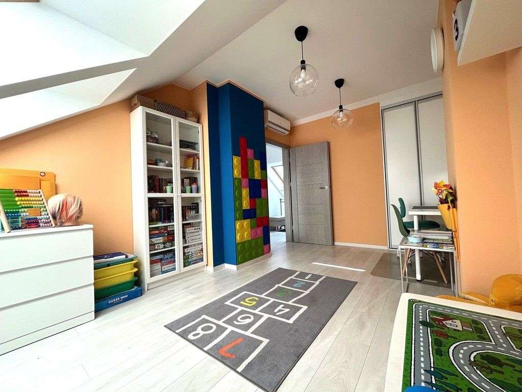 Komfortowe mieszkanie w nowym apartamentowcu-12