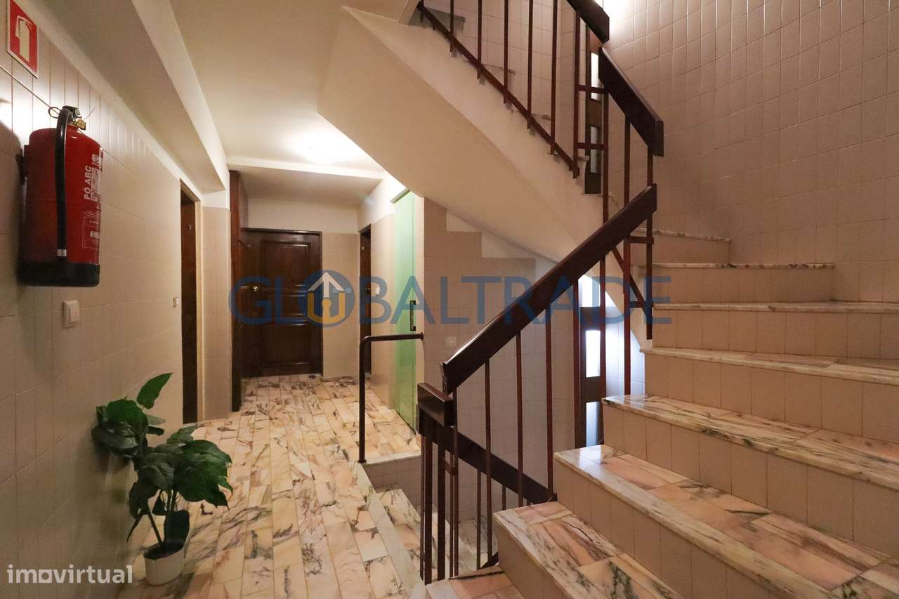 Apartamento T2 Renovado & Equipado em Rio Tinto-31