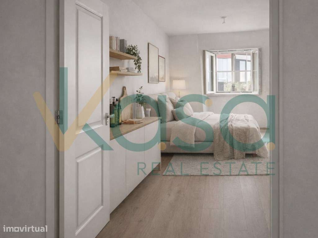 Moradia Geminada T4 Duplex com Logradouro e Sótão | Barreiro - A 30...-7