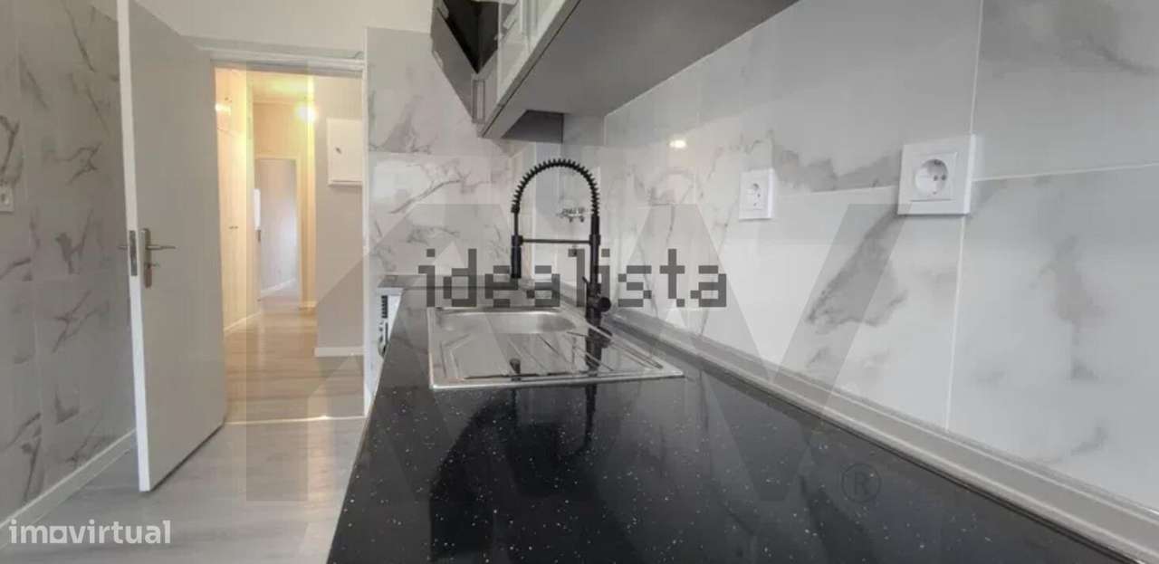 Apartamento T3 à venda no centro do Laranjeiro-18