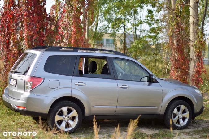 Subaru Forester 2.0D XE 000 Euro5 - 4