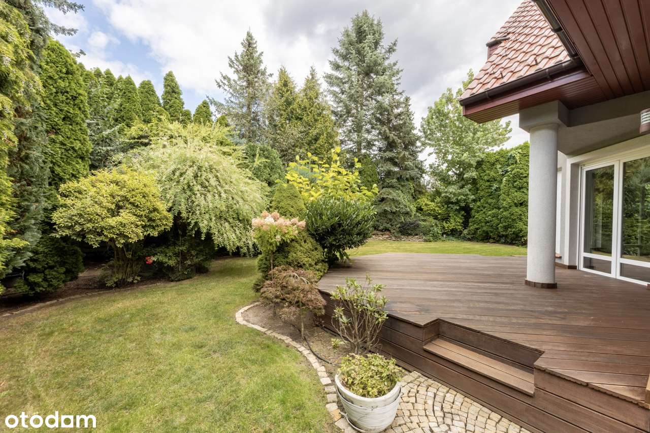 Dom na zamkniętym i strzeżonym osiedlu Zielonym w Chybach-19