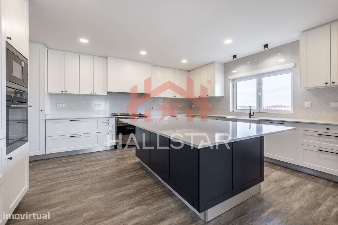 Moradia de Luxo T4 / Lote com 890m² / Marinha Grande-8