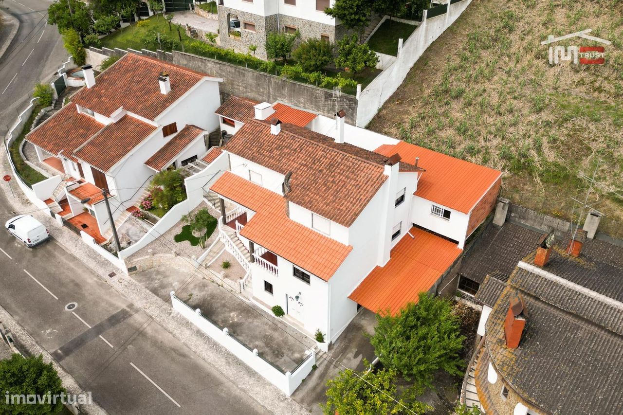 Moradia T4 na cidade de Ourém PRESTAÇÃO A PARTIR DE 790 € Mês. - Grande imagem: 1/37