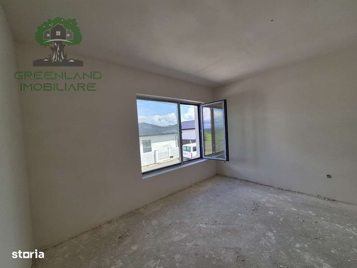 CASA semi single 4 camere, 2 bai, 120mp, teren 350mp, comuna MIROSLAVA - Imagine principală: 5/15