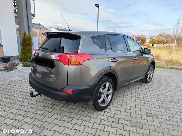 Toyota RAV4 2.0 D-4D 4x4 - 13