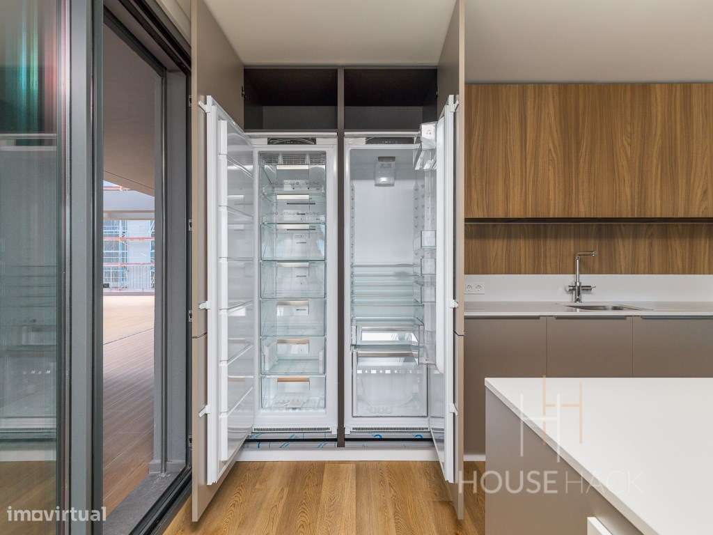 Penthouse T4 de luxo em Miraflores-4